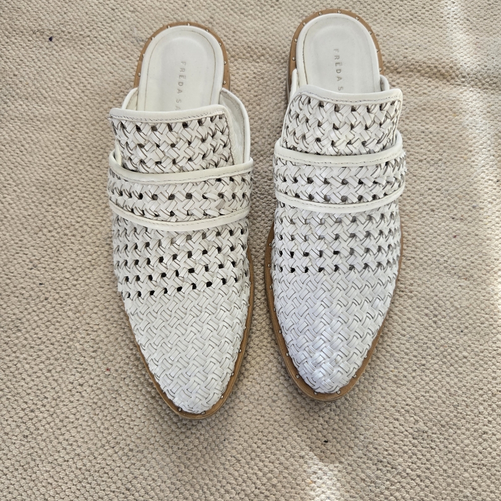 Freda Salvador White Woven Women's Mules